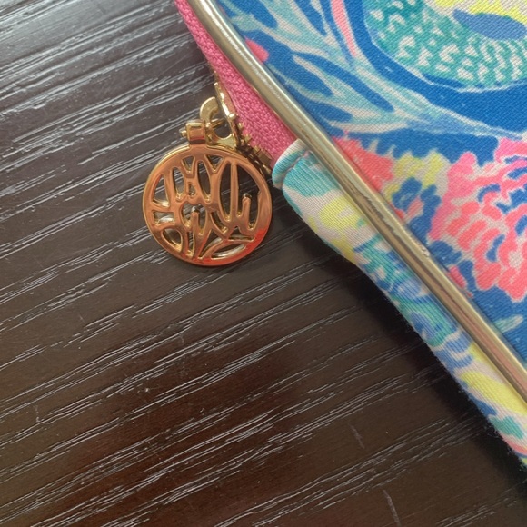 Beautiful Lilly Pulitzer laptop/ipad sleeve - Picture 4 of 6